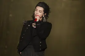 华晨宇：三十而立，我的个性并没有被磨平丨人物图片