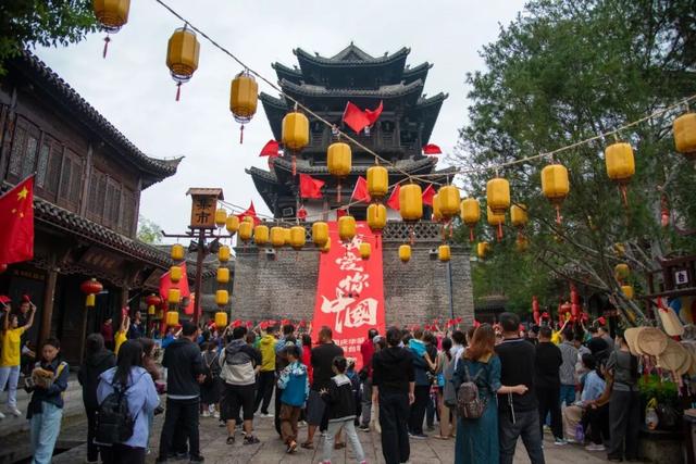 十一来台儿庄古城，共赴热血红色演艺之约！