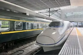 广深港等线路部分动车组列车将晚点或停运图片