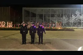 青岛胶州市：公安民辅警坚守岗位保安全图片