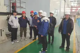 齐二机床技术中心青年员工周长卿的一天图片