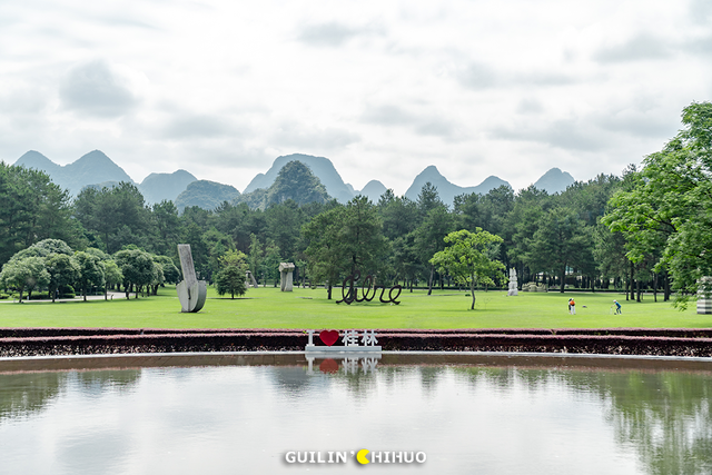 在桂林过大雪：暖汤、红柿、碧水…藏着南方冬日最惊艳的色彩