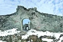 湖北南漳：千年古寨，从云海中醒来图片