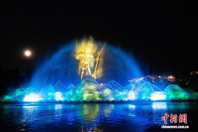 （活力中国调研行）浙江绍兴：吴越文化水上剧场激发夏日夜经济活力