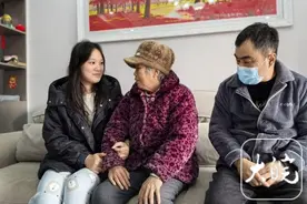 给儿子第二次生命！淮南七旬老人捐肾救子图片