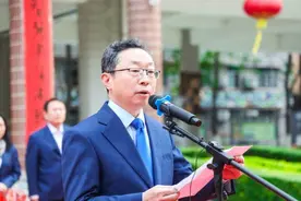 中大附中：校长的“另类”开学典礼讲话，寒假的一场“心理咨询”……图片