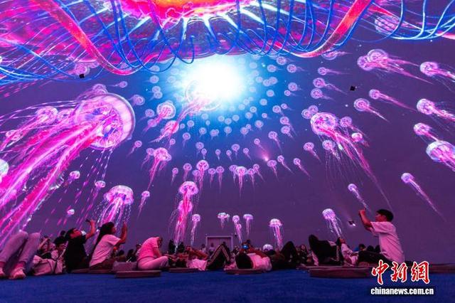 湖南文旅集中“上新” 多元体验点亮“双节”假期