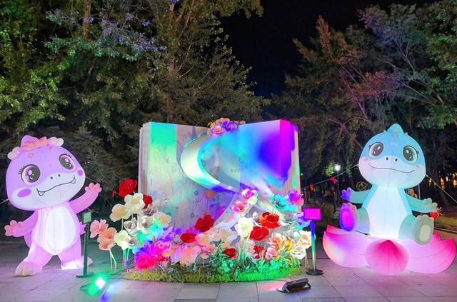 嘉荫夏夜奇遇记：在文创集市 赴一场穿越亿万年的奇趣之约