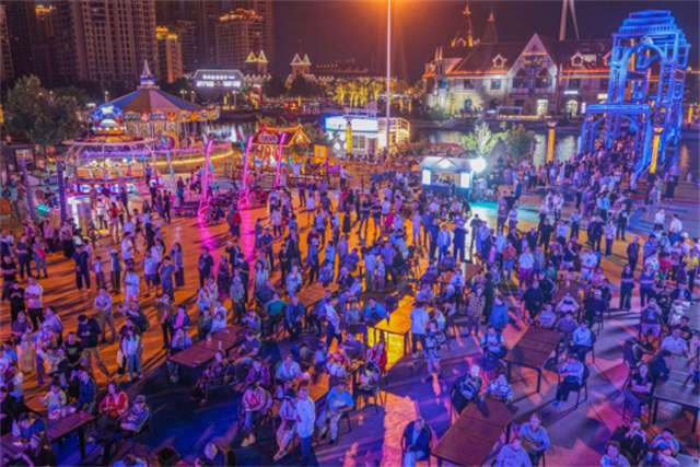 一场400万人的双向奔赴：读懂那香海旅游经济的“韧性密码”