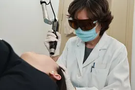 用错方式，祛斑后斑更多了！要防斑，先做好这件事|第医线图片