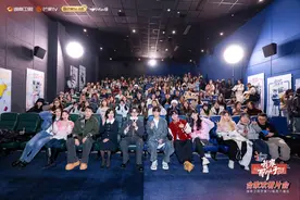 看张博恒、王一珩的00后强反差，新一季《我家那小子》传递治愈温暖图片