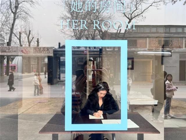 《拂尘集》孙郡故宫摄影典藏全球首展揭幕