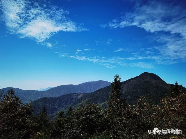 探寻南岳72峰丨天柱峰：擎天一柱，等你来攀登！