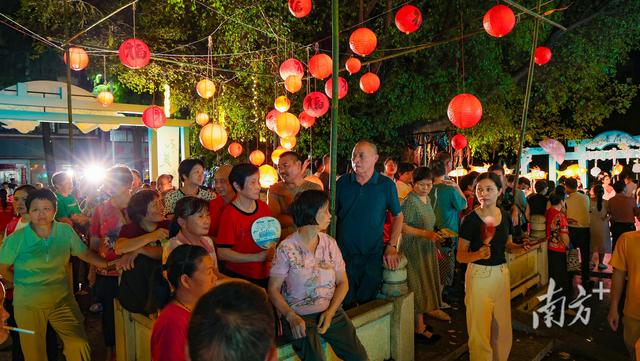 图集|七夕夜，“和美新江”的浪漫正在加载中……