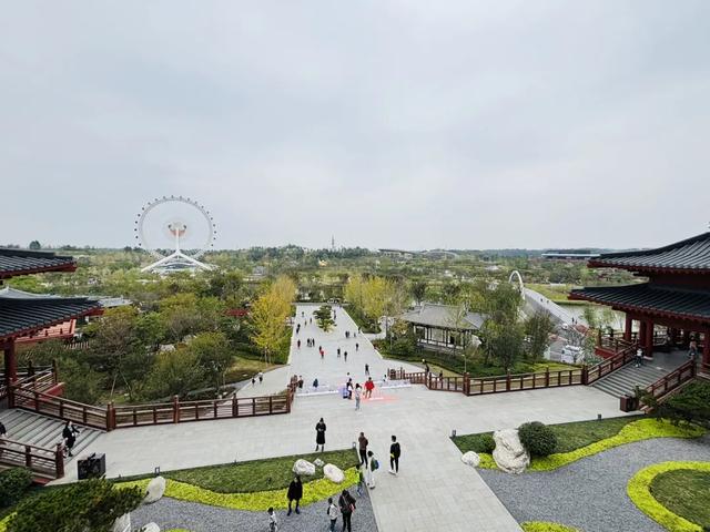 成都唯一“世界级”公园，以前门票120元，现在免费，唯一缺点就是远