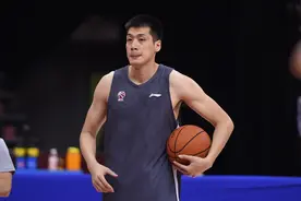 广东男篮队名调整为“广东东阳光” 任骏飞兼任助教图片