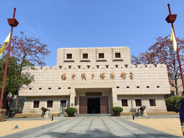 我在虎门炮台触摸岁月疤痕，回想起当年谢晋的鸦片战争之思