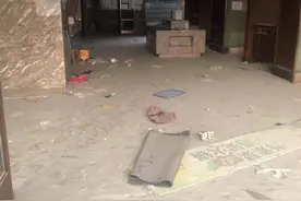 极目帮办|襄阳一老板称投资600多万元开店，因开发商私改结构致消防不合格，店铺被查封近8年图片