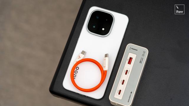 iQOO 15 体验：性能续航拉满后，电竞旗舰开始卷影像了