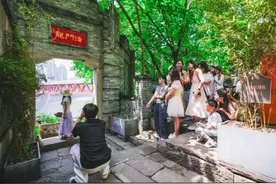 南岸：“五一”假期逛龙门浩老街 感受城市人文温度图片