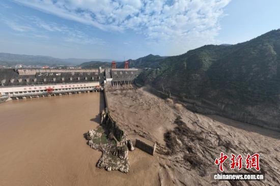 河南三门峡水利枢纽投入今年第三次敞泄运用