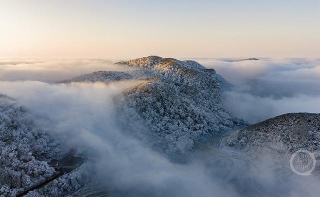 雪霁云海美如画