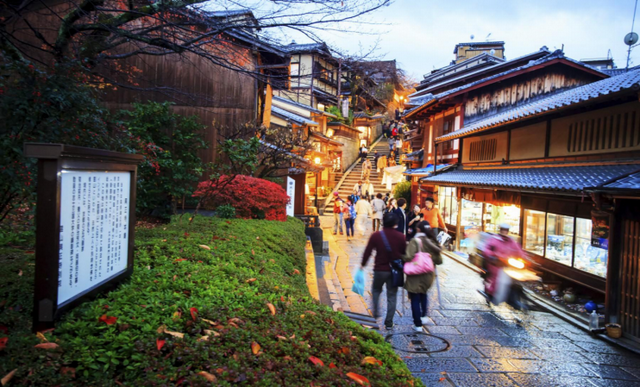 Booking.com缤客首次发布2025中国旅客出境游趋势报告