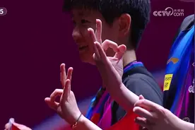 三连冠！王楚钦/孙颖莎夺得世乒赛混双冠军图片