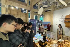 文创产品要火，只能玩过家家？图片