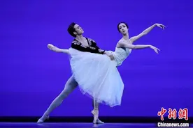 中央芭蕾舞团一年一度《追梦》见证演员成长之路图片