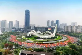 11月17日光谷马拉松开跑，这些路段将临时交通管制→图片