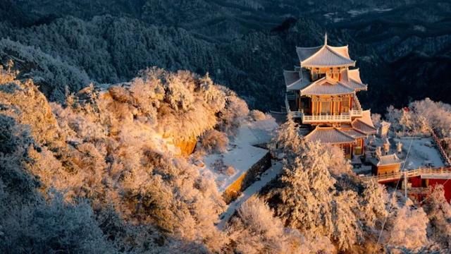 今年跨年怎么玩儿？一起勇闯白云山！