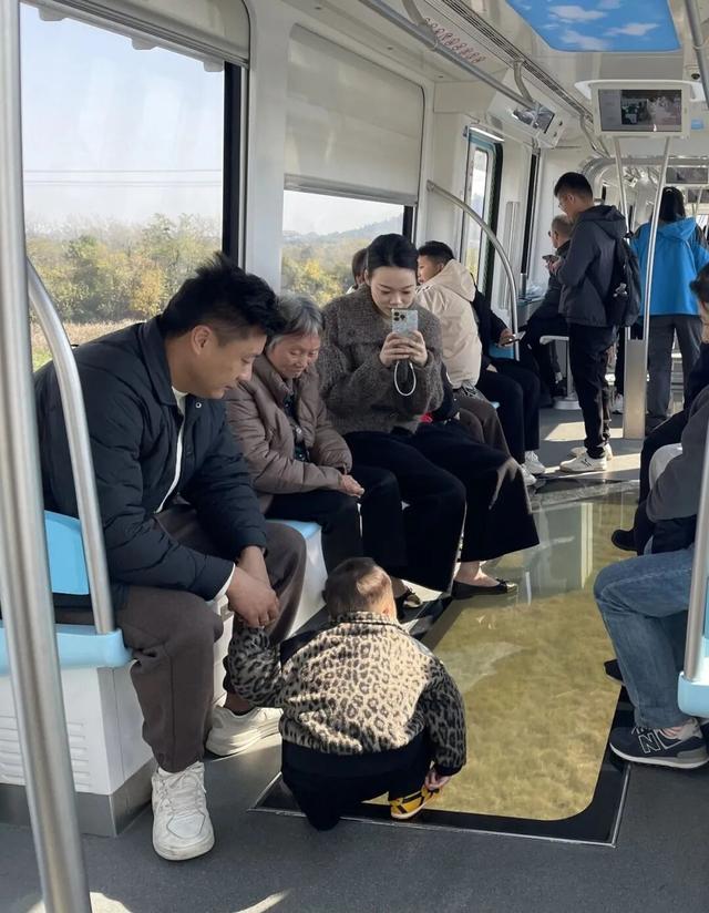 武汉，火出海外！有人首次来中国就直奔这里