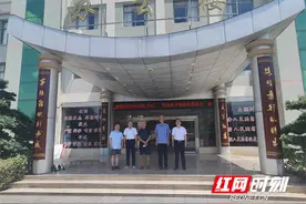 永州一中：发展重底蕴 书法添光彩图片