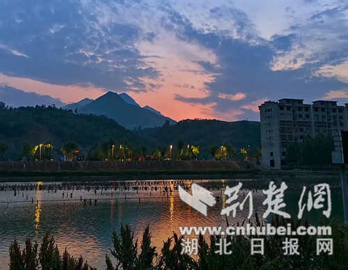 郧西县上津古镇让“多巴胺”跳动夏天