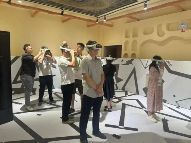 “宇宙猜想”数字科技赋能非遗传承 惊艳亮相2025新疆非遗援疆主题活动