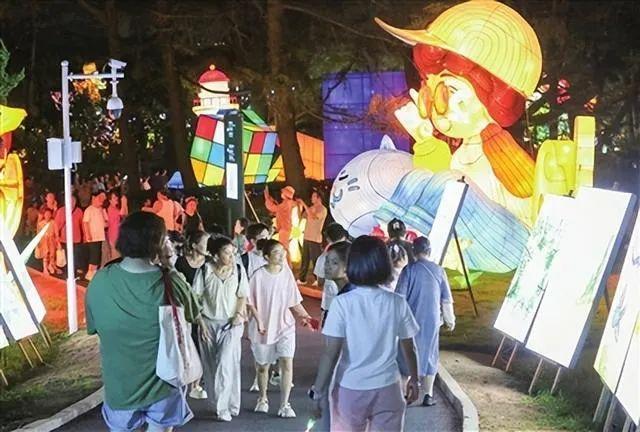 空降岛城!“萤火虫亲子游园会”8月22号来中山公园啦 10000只萤火虫免费发放