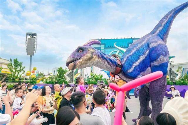 《逃出白垩纪》：影史怪兽千千万，唯它稳坐顶流