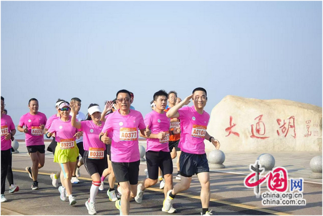 2025全国露营大会：蟹香盈野启盛会 露营狂欢醉洞庭