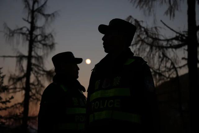 警眼看一线｜丹东派出所，党岭迷途的“引路人”