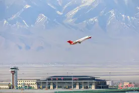 巴里坤大河机场成功试飞图片