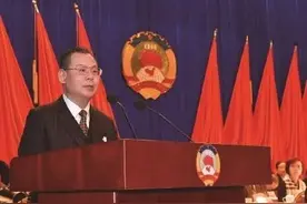 易国勇：从门外汉到东方大律师｜东方大律师图片