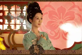 《国色芳华》：花开应傲骨图片