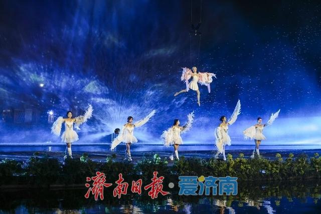 抓住暑假尾巴！济南野生动物世界日夜奇幻狂欢，甜蜜恋爱季点燃盛夏终章