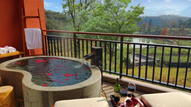 吃美了躺汤里！这个冬天，就“泡”在咸宁