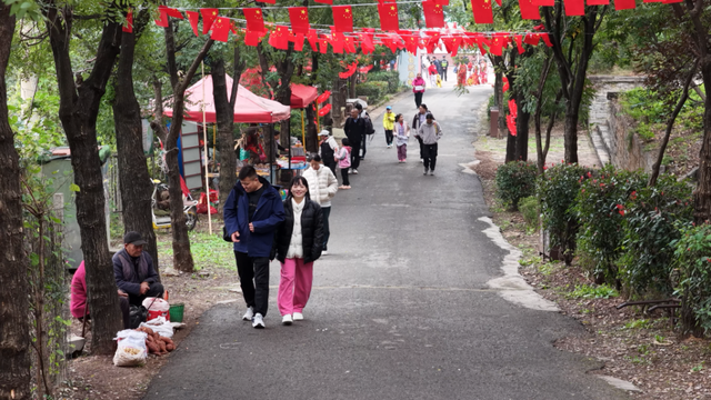 “彩林幻境 裂谷新章”2025年熊耳山第二届彩林文化旅游季活动举行