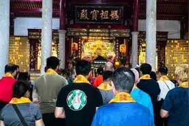 （八闽千姿）一尊千年黑面妈祖像，牵出两岸“乌石妈祖情”图片