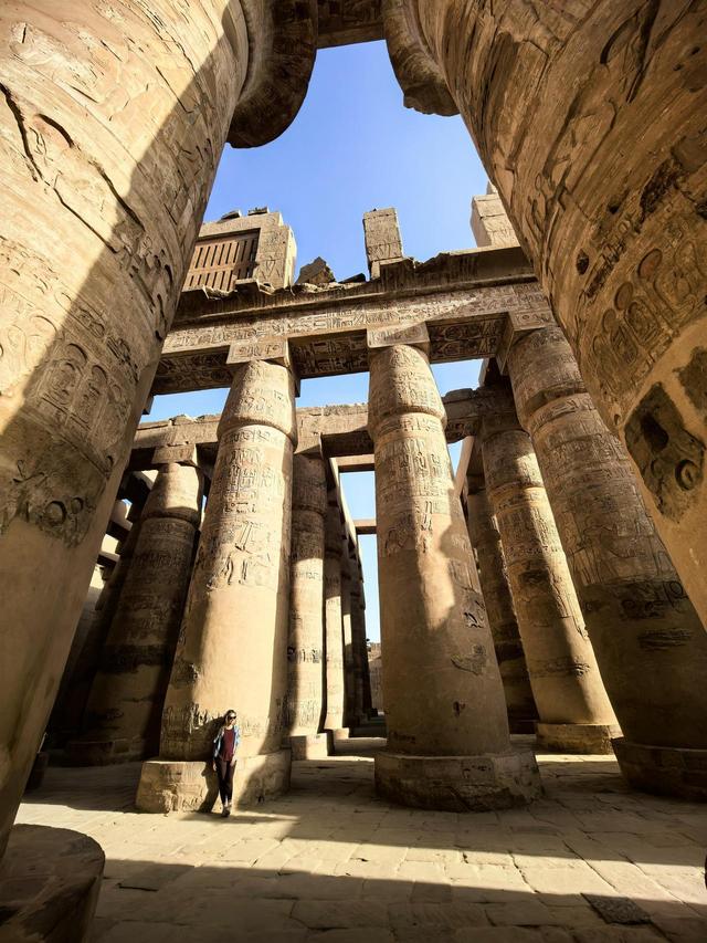 晚潮｜“迷失”在卡纳克石柱森林中