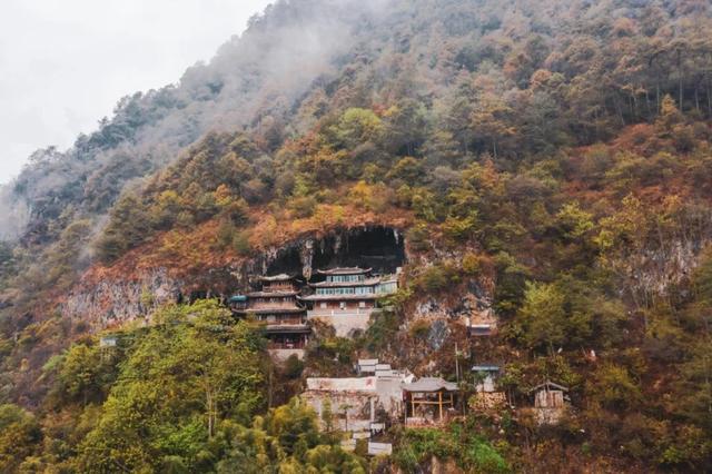 美好生活在云南｜这里，是《徐霞客游记》认证的“仙山圣境”