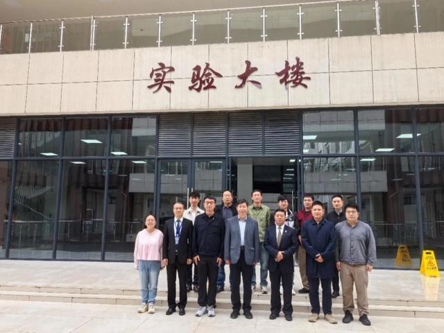 为学科科研发展把脉问诊指引方向！北京大学刘忠范院士赴贵州民族大学调研指导